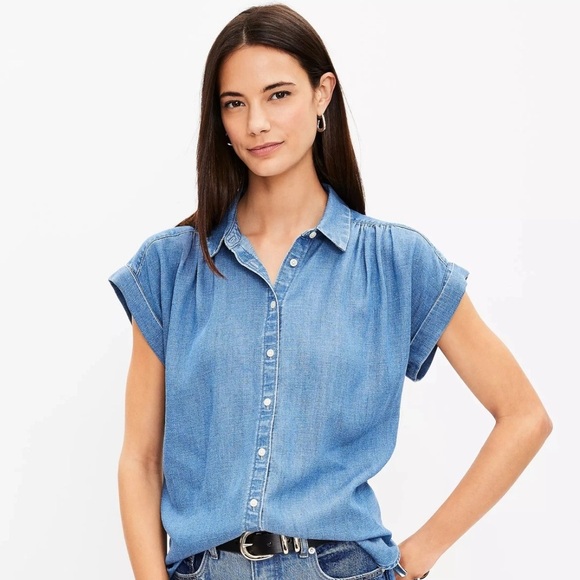 LOFT Blue Button Down Shirt size xs - Picture 1 of 4